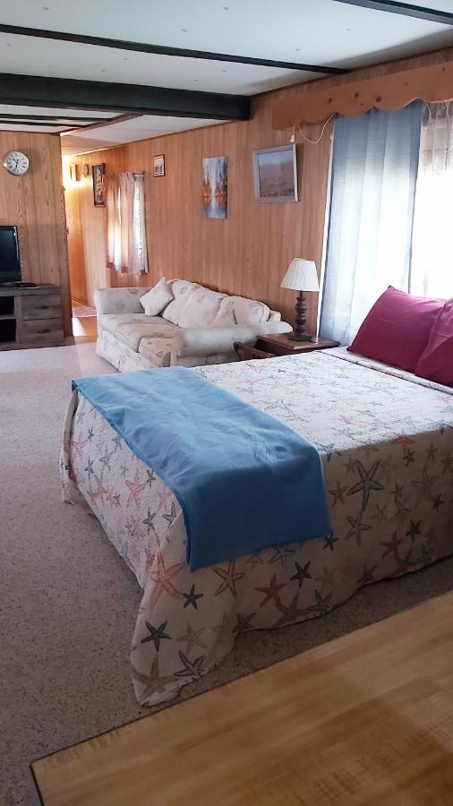 Hills Motel & Marina Александрия Бей Екстериор снимка