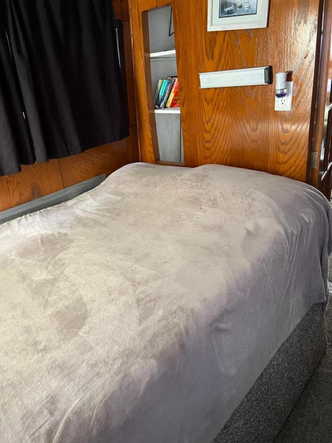 Hills Motel & Marina Александрия Бей Екстериор снимка