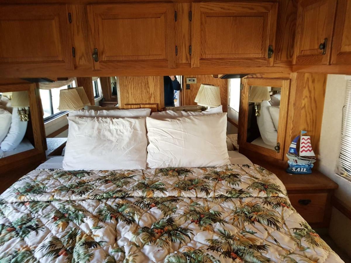Hills Motel & Marina Александрия Бей Екстериор снимка